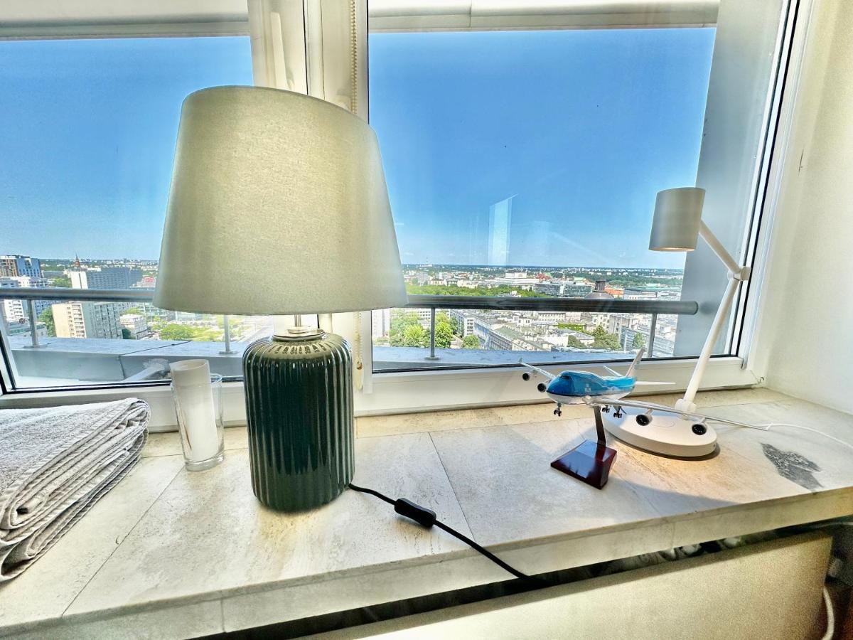 Sun Clima/Ac Metro X2 Fast Wifi 500 Mbs 70'Tv Netflix Appletv Hbo Apartment Warsaw Exterior photo